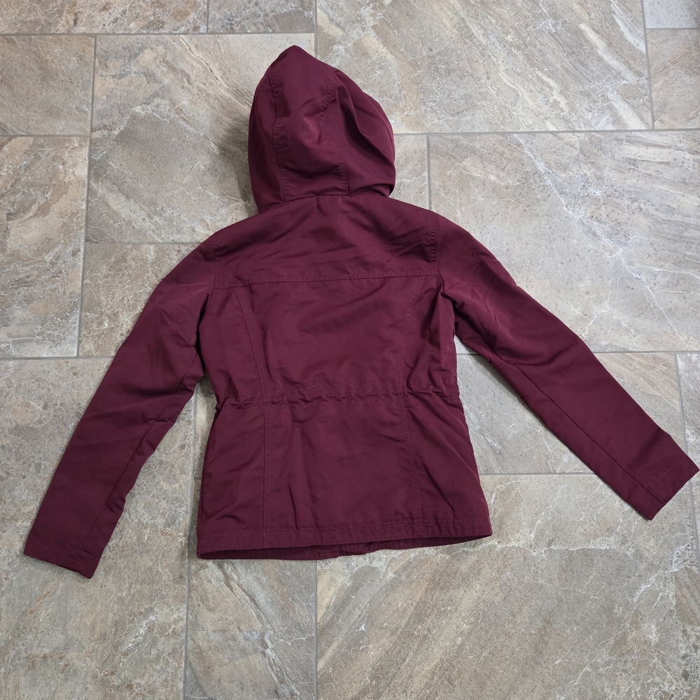 Hollister‎ Burgundy Jacket with White Accents - Picture 4 of 4